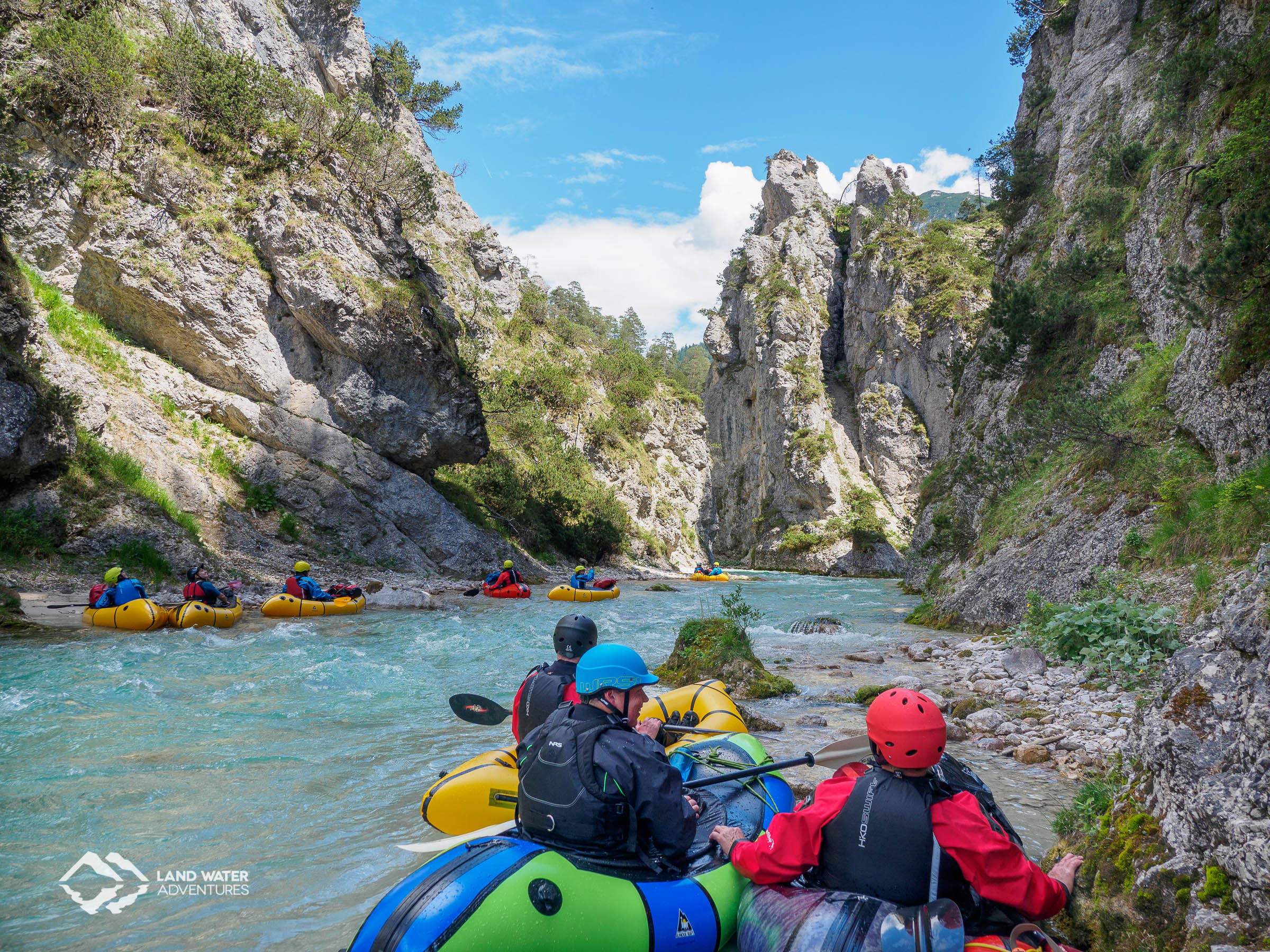 Packrafting Tirol Obere Isar © Land Water Adventures