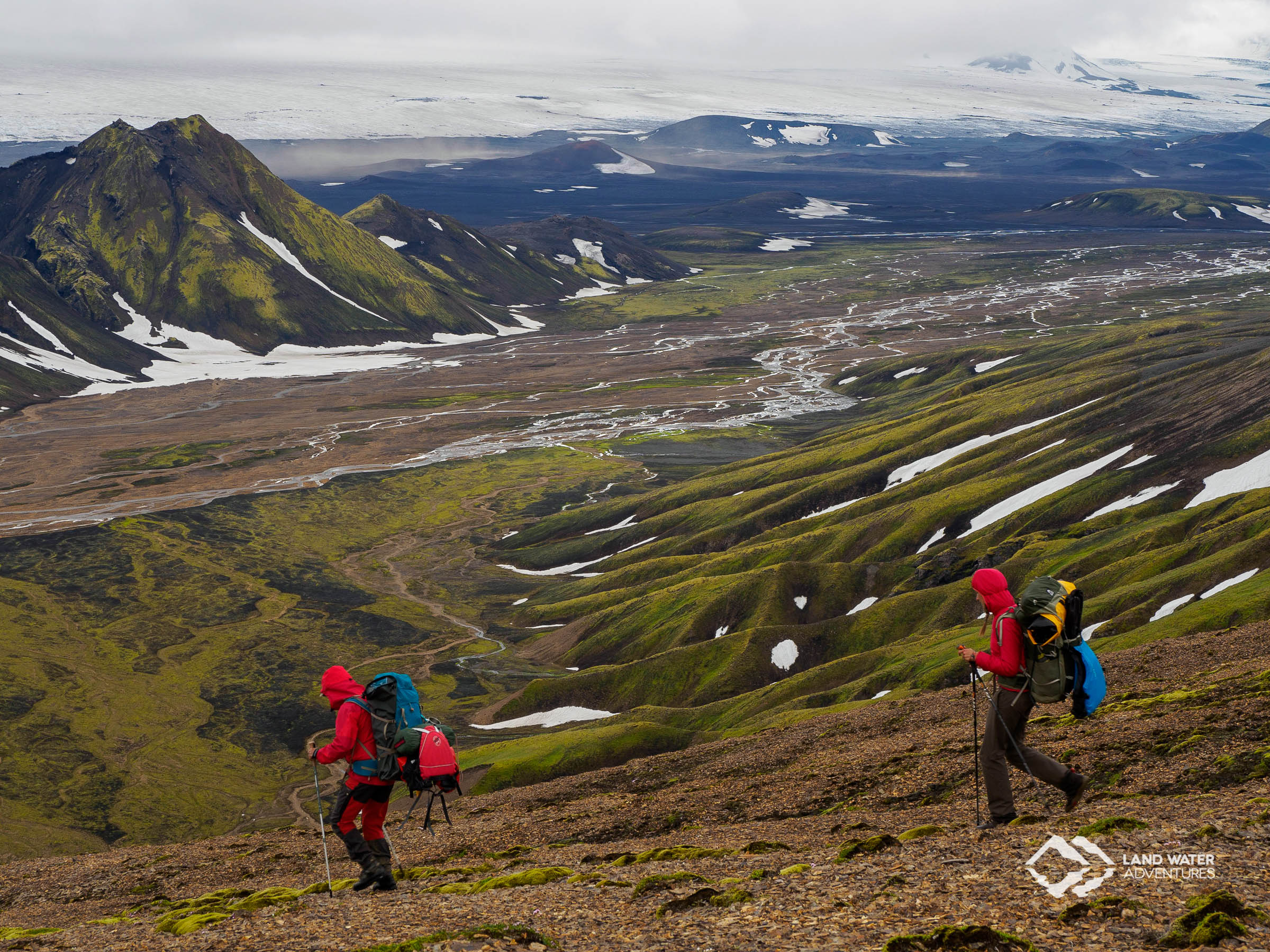 Abstieg aus den isländischen Highlands © Land Water Adventures