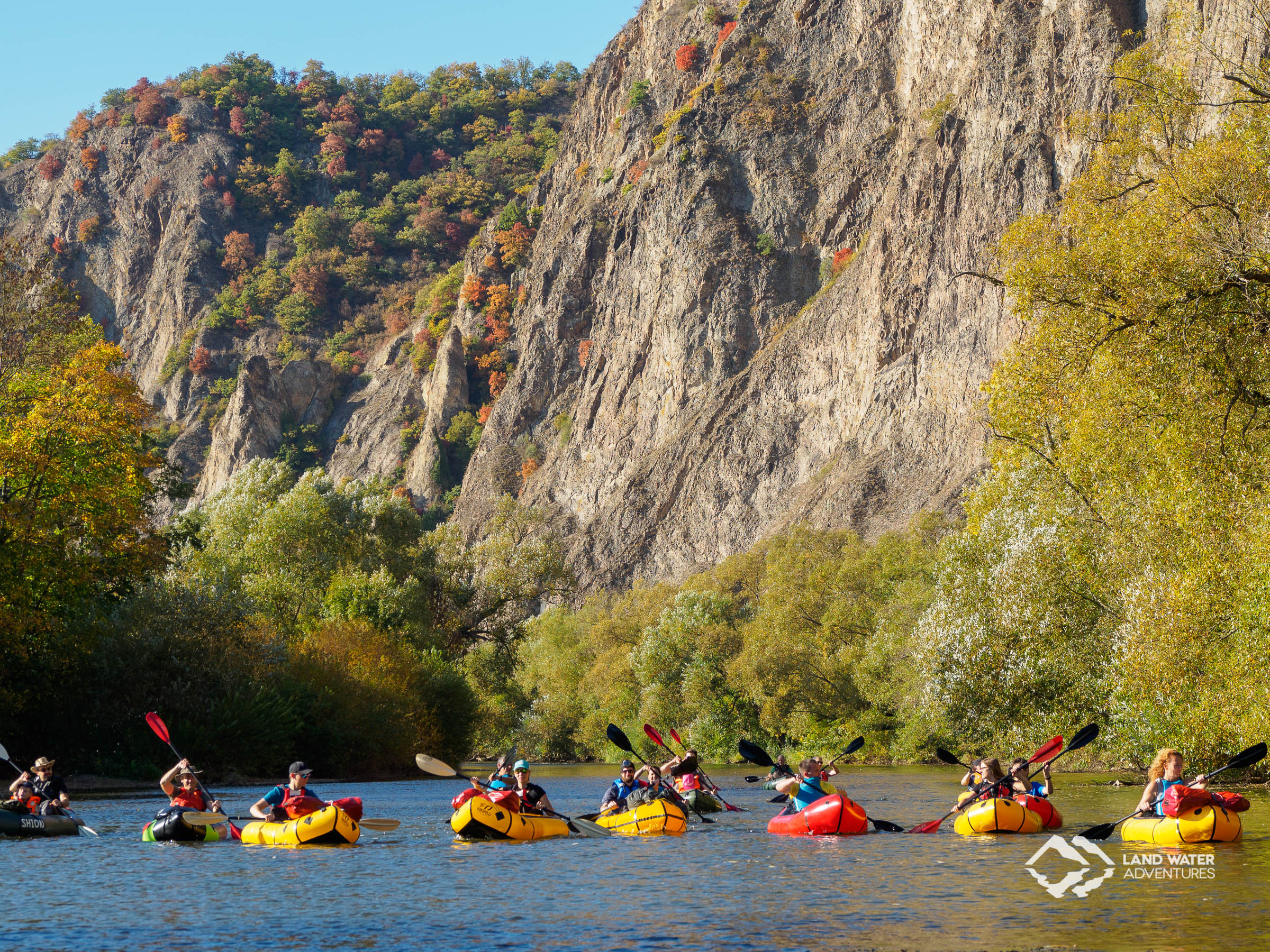 Packrafting Nahe im Herbst © Land Water Adventures