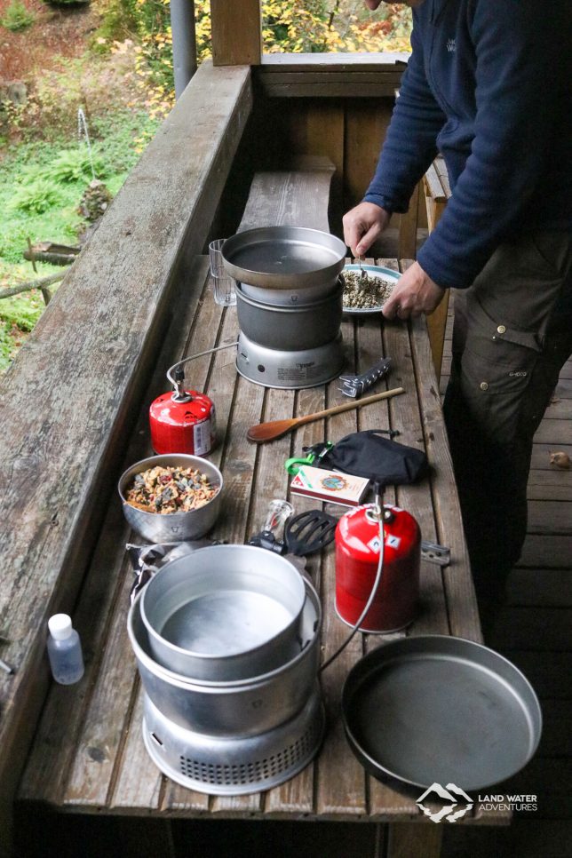 Komplett getrocknetes Chilli, Paella und Tomatensoße © Alex Thielenhaus