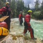 Whitewater Packrafting mit Teilnehmern in Tirol © Land Water Adventures