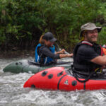 Packrafting auf der Nahe im Regen © Land Water Adventures