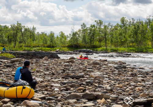 Norwegische Flussidylle beim Packrafting Expeditionskurs © Land Water Adventures